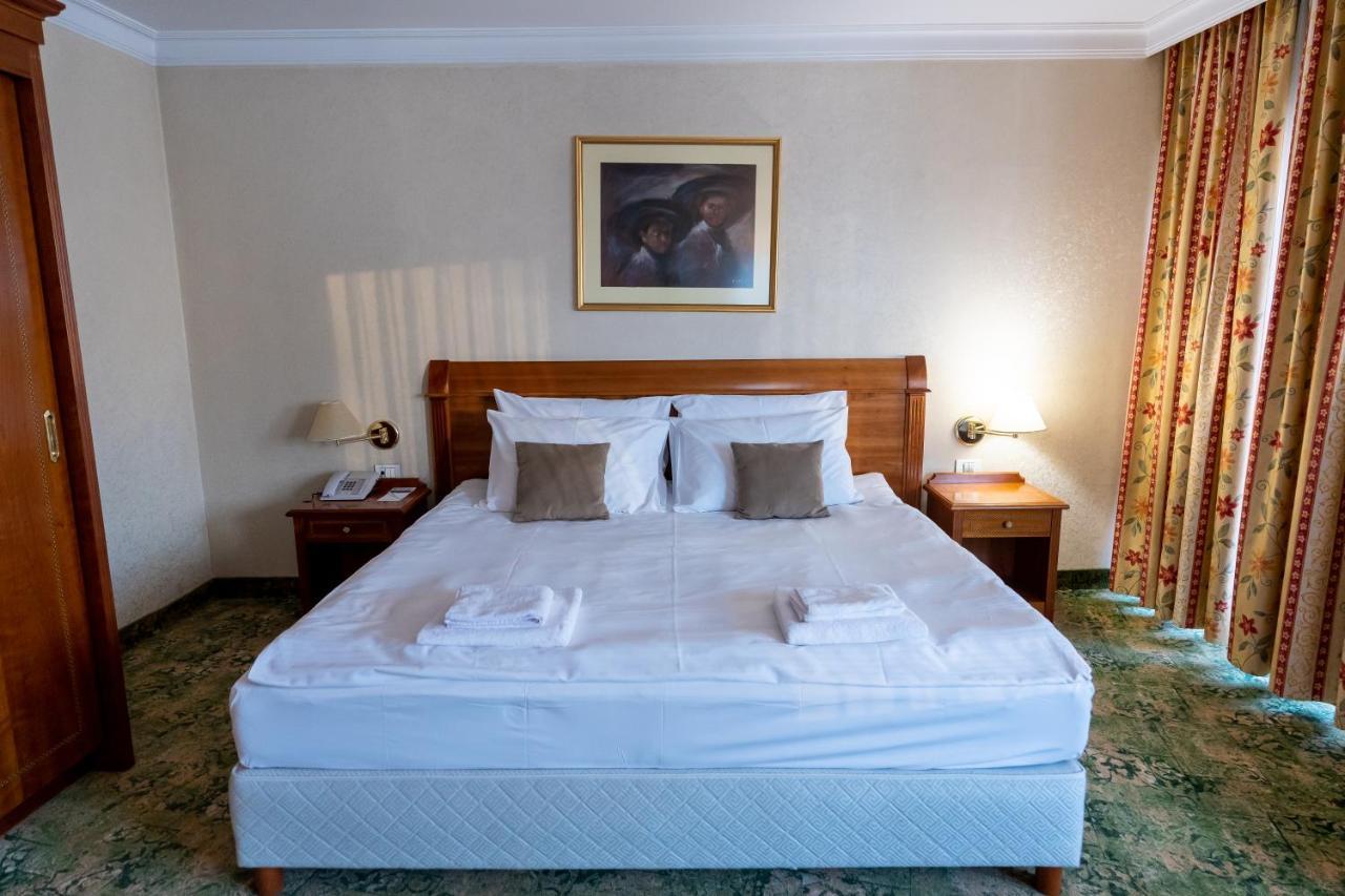 Best Western Hotel Turist スコピエ エクステリア 写真