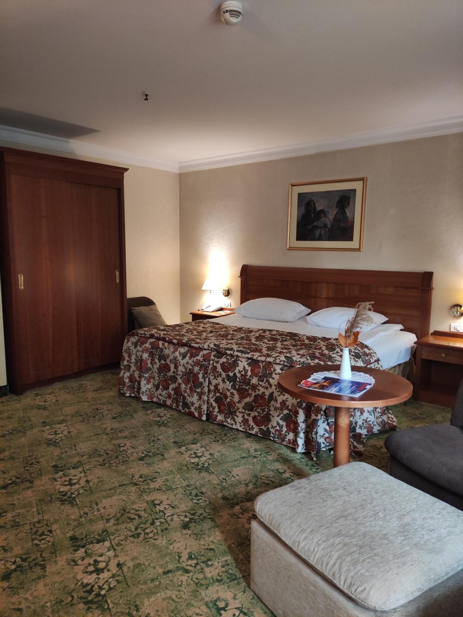 Best Western Hotel Turist スコピエ エクステリア 写真